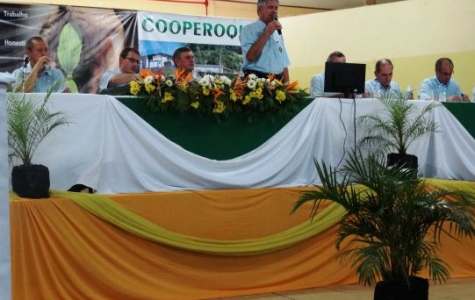 Assembleia Geral Ordinária da Cooperoque  com publico próximo a 1000 pessoas